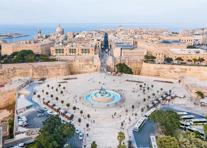 2 Bedroom Flat Close To Valletta&sliema - Orion 1 *